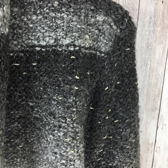 Express Gray Gradient Pattern Open Cardigan - Picture 2 of 5